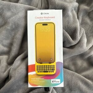 NEW! CLICKS Creator Keyboard phone case for iPhone 14 Pro. Color: BumbleBee.💛🐝